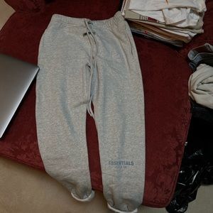 Essentials Fear of God sweats